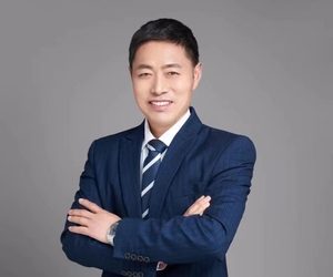 李玉春.jpg